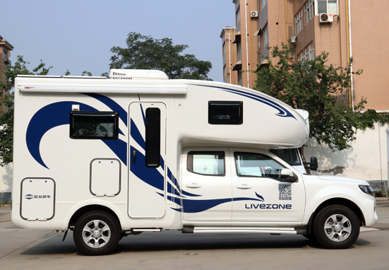 您覺得，四驅房車選哪款合適？