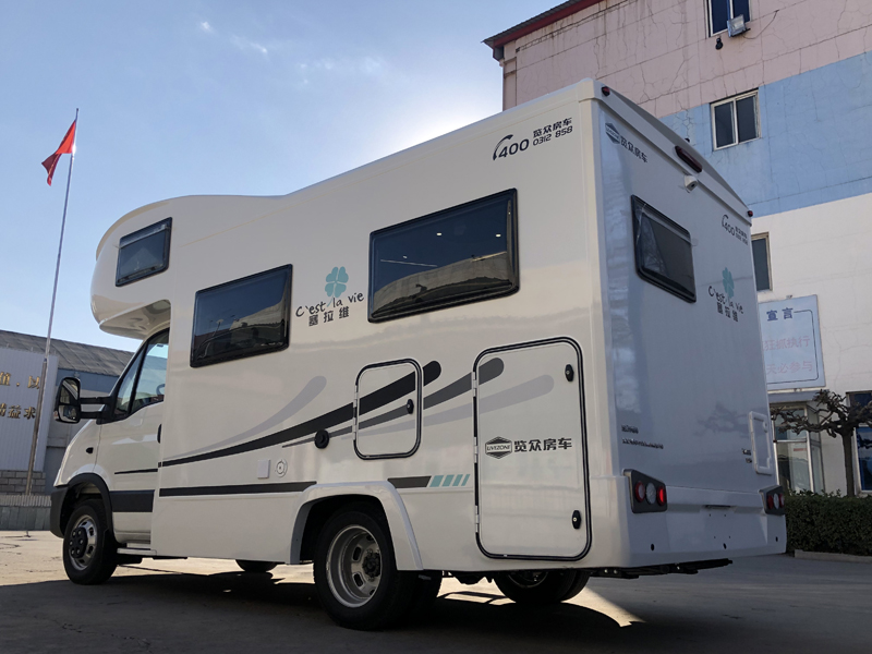 舒適、空間、安全，樣樣具備的房車