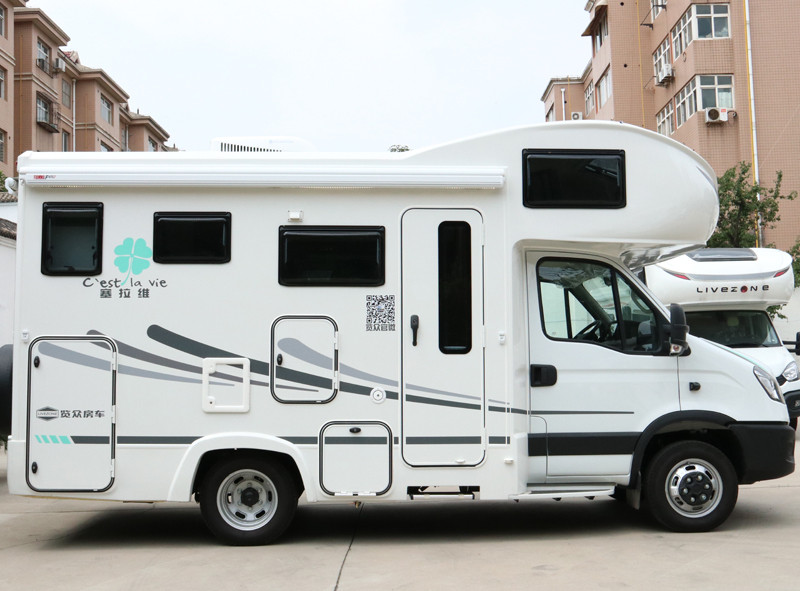 要大空間也更舒適，這樣的房車很棒