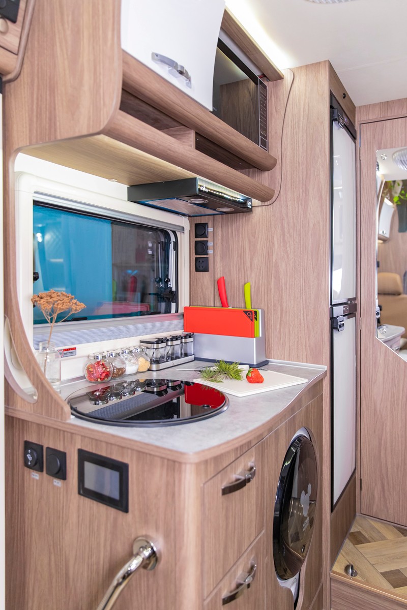 品質(zhì)、安全、舒適、空間，這款房車沒得挑