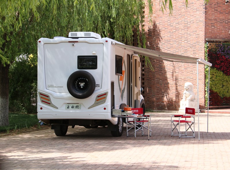 不只有空間，這臺房車還有哪里？