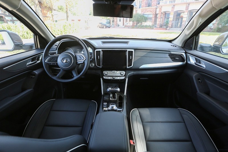 自由炮滿分選手，房車生活新體驗