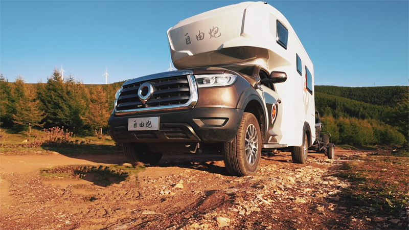 年輕、動(dòng)力、狂野、舒適，這款房車好