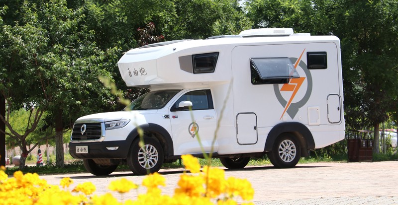 年輕、動(dòng)力、狂野、舒適，這款房車好