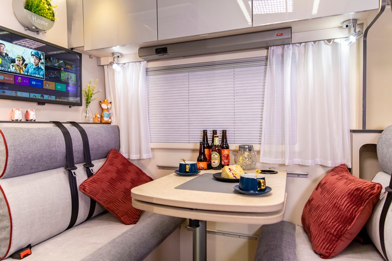 年輕、動(dòng)力、狂野、舒適，這款房車好