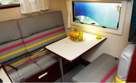 你沒看錯，歡迎來到2012年的房車世界！