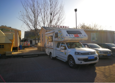 你沒看錯，歡迎來到2012年的房車世界！