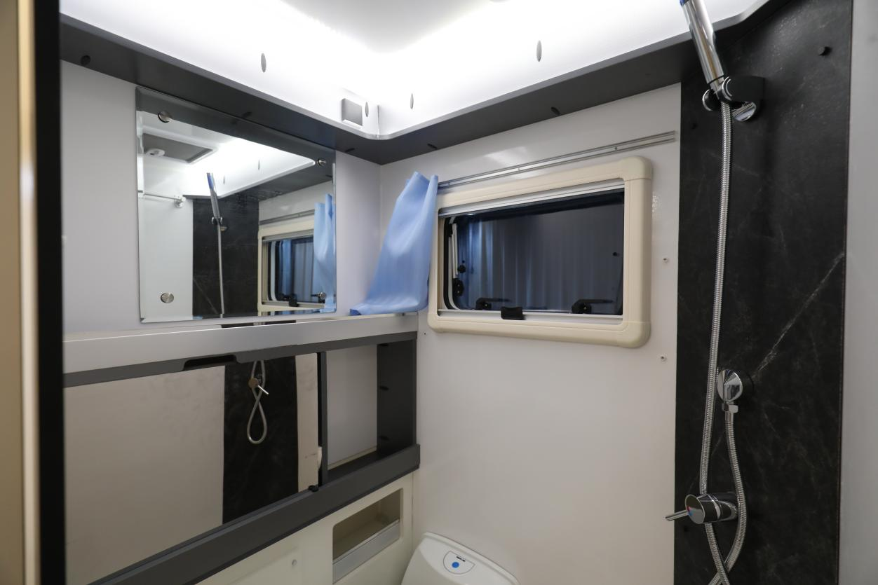 售價公布l自由炮C耀目上市！