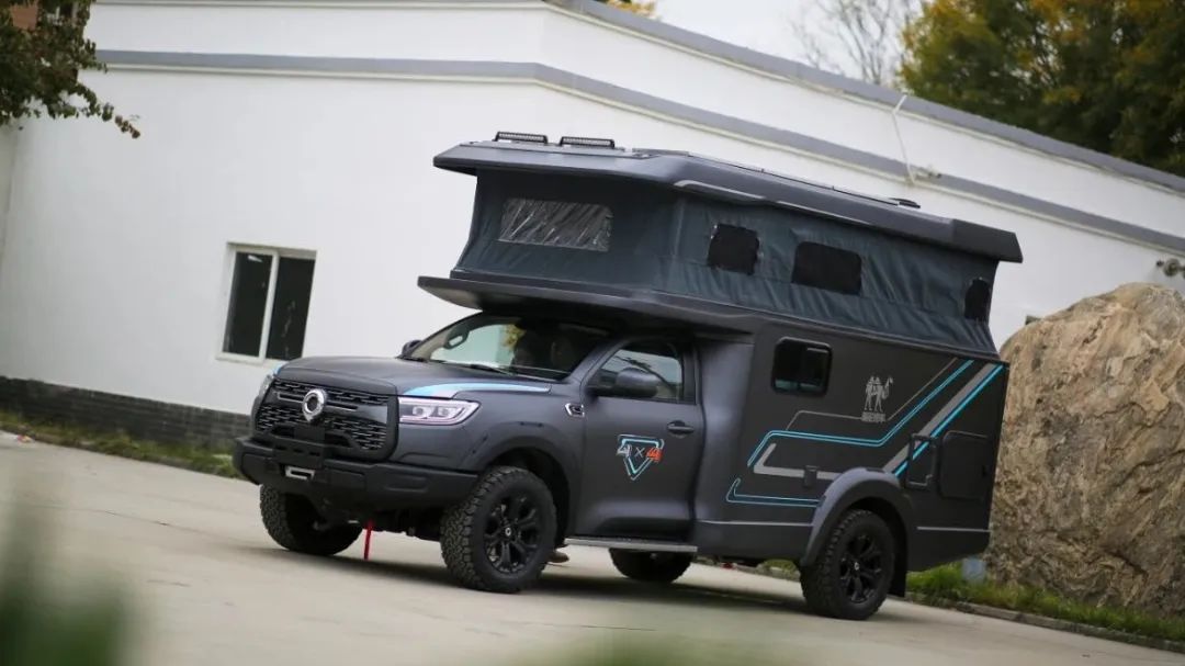 無(wú)懼限高，自由穿行，升頂炮讓您實(shí)現(xiàn)開(kāi)著房車(chē)去越野！