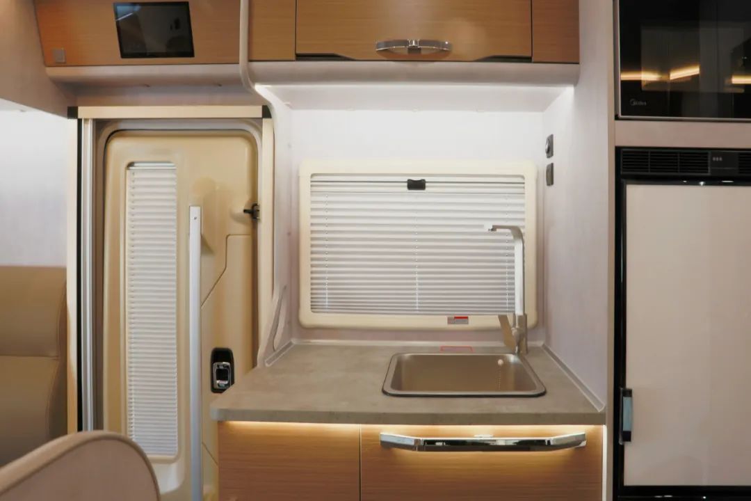 向“偽性價(jià)比”房車出擊，第五代塞拉維來襲！